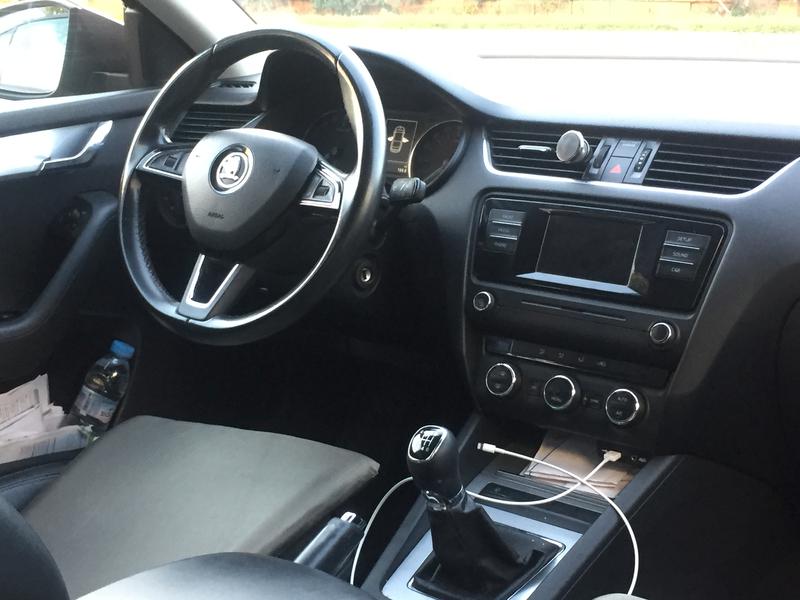 Škoda Octavia • 2016 • 108,000 km 4