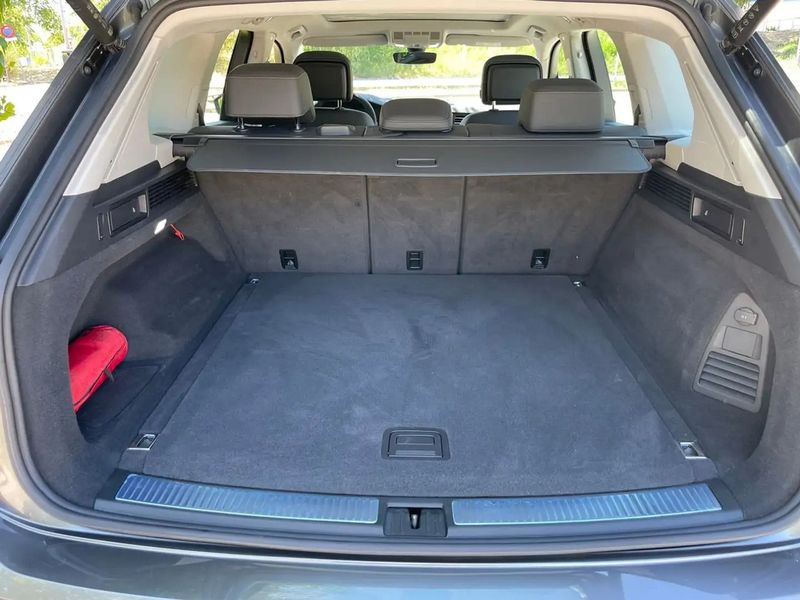 Volkswagen Touareg • 2021 • 78,000 km 11