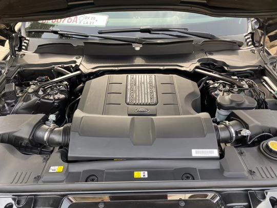 Land Rover Range Rover Sport • 2019 • 1,136 km 10