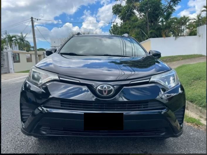 Toyota RAV4 • 2017 • 99,000 km 1