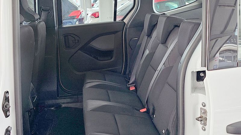 Renault Kangoo • 2021 • 27,131 km 14