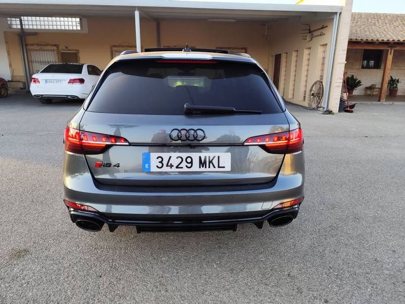 Audi RS 4 • 2022 • 54,000 km 2