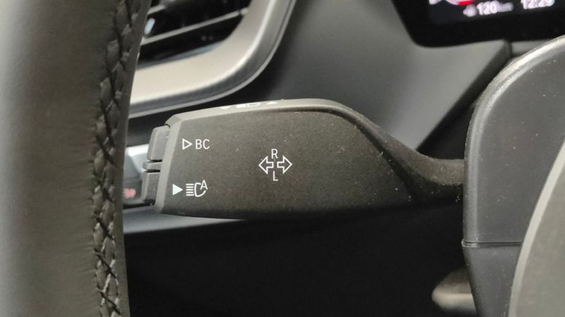 BMW 1 Series • 2024 • 3,264 km 37