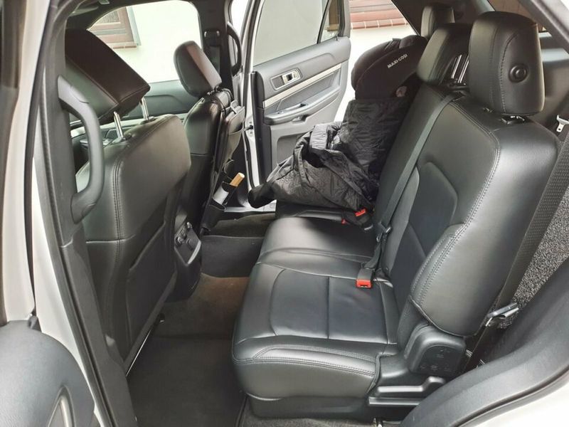 Ford Explorer • 2018 • 75,000 km 8
