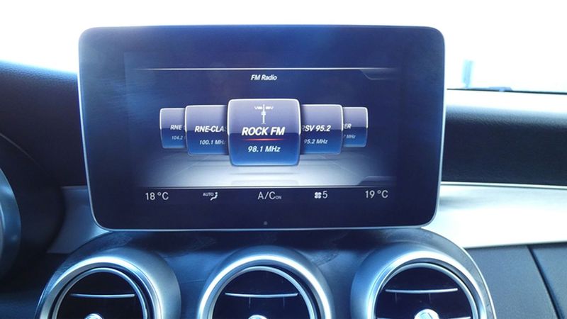 Mercedes-Benz C-Class • 2016 • 133,457 km 20