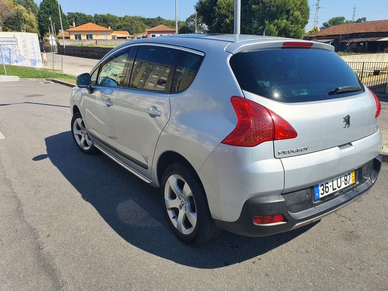 Peugeot 3008 • 2011 • 200,000 km 4