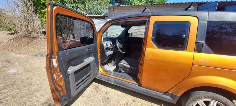Honda Element • 2006 • 197,687 km 7