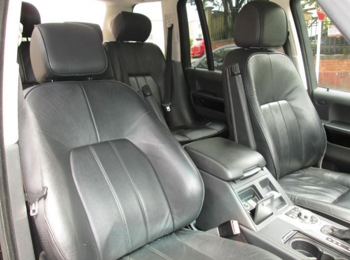 Land Rover Range Rover • 2009 • 150,000 km 5