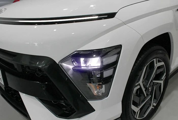 Hyundai Kona • 2023 • 11,400 km 4