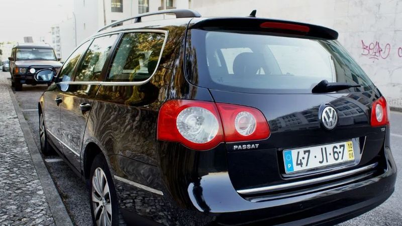 Volkswagen Passat • 2010 • 151,827 km 2