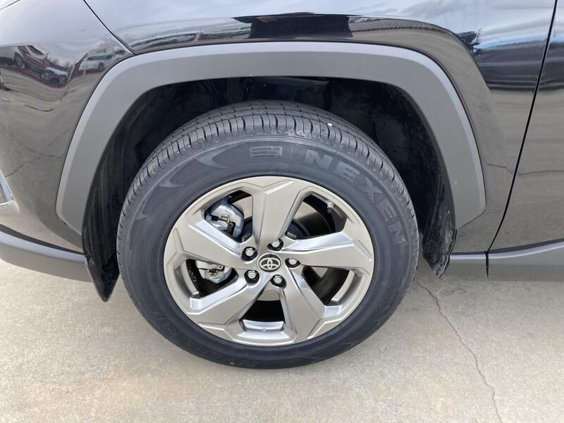 Toyota RAV4 • 2021 • 52,934 km 15