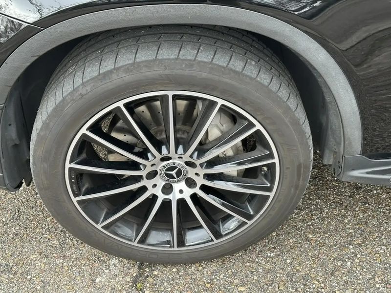 Mercedes-Benz GLC-Class • 2022 • 45,000 km 8