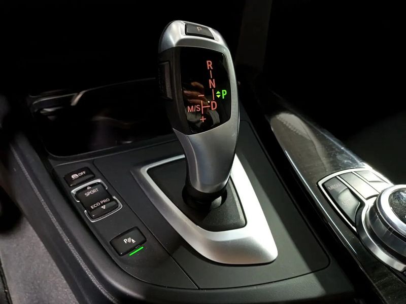 BMW 4 Series • 2017 • 42,000 km 3