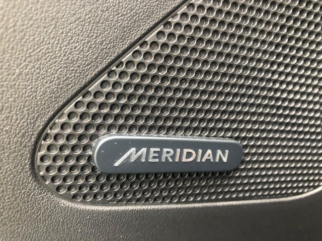 Jaguar F-Pace • 2016 • 91,612 km 13