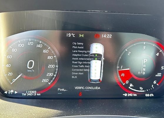 Volvo V90 • 2016 • 119,000 km 11