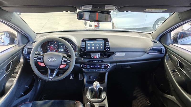 Hyundai i30 • 2020 • 21,133 km 6