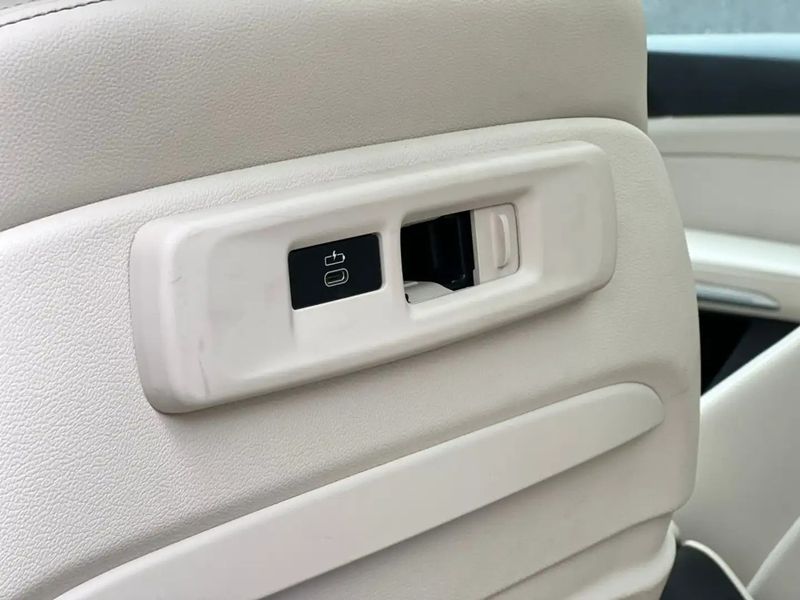 BMW X5 • 2019 • 95,000 km 7