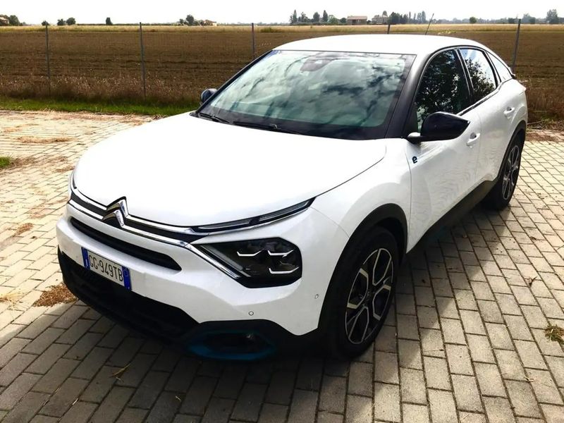 Citroën C4 • 2021 • 33,500 km 2