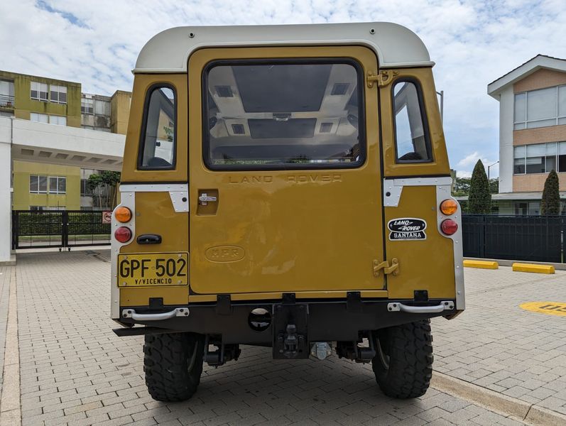 Land Rover 109 • 1979 • 39,936 mi 4