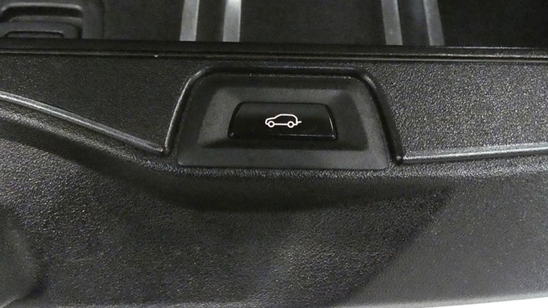 BMW X5 • 2020 • 165,000 km 18