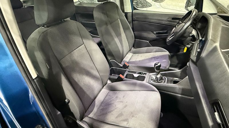 Volkswagen Caddy • 2021 • 35,197 km 6