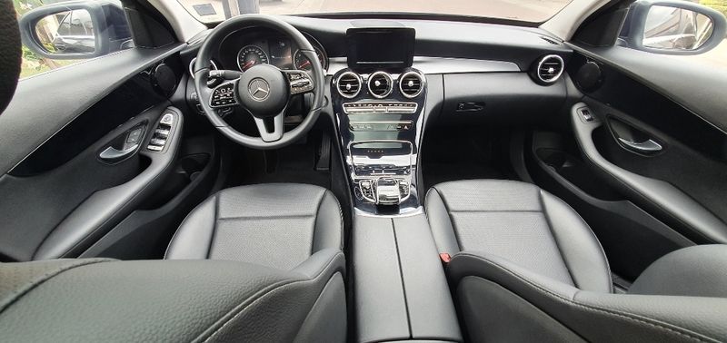 Mercedes-Benz C • 2020 • 35,000 km 5
