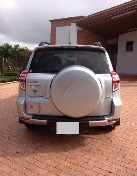 Toyota RAV4 • 2010 • 160,000 km 3