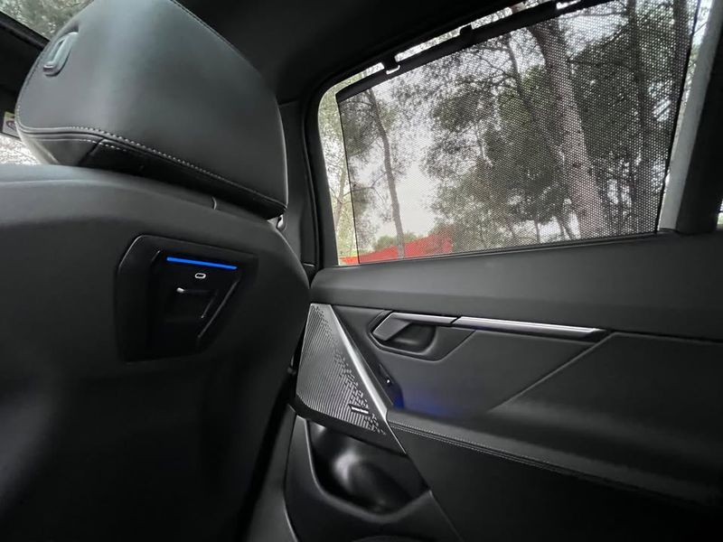 BMW 5 Series • 2023 • 32,500 km 8