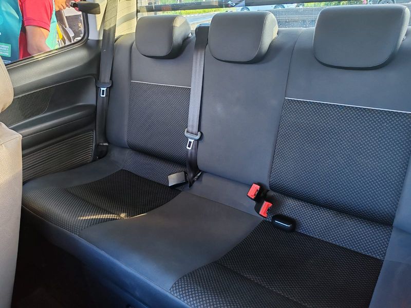 Volkswagen Saveiro • 2017 • 207,000 km 7