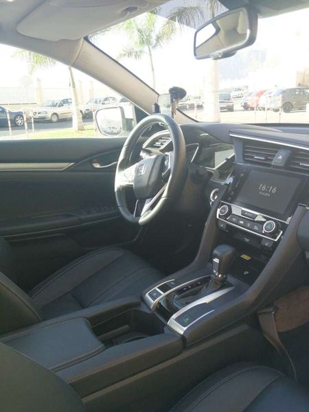 Honda Civic • 2018 • 80,000 km 19