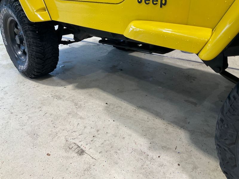 Jeep Wrangler • 1992 • 150,000 km 8