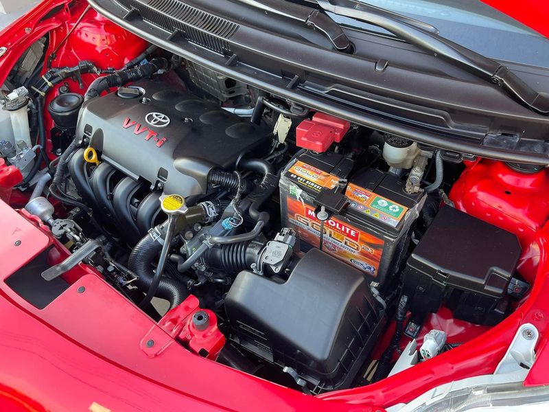 Toyota Vitz • 2012 • 72 km 4