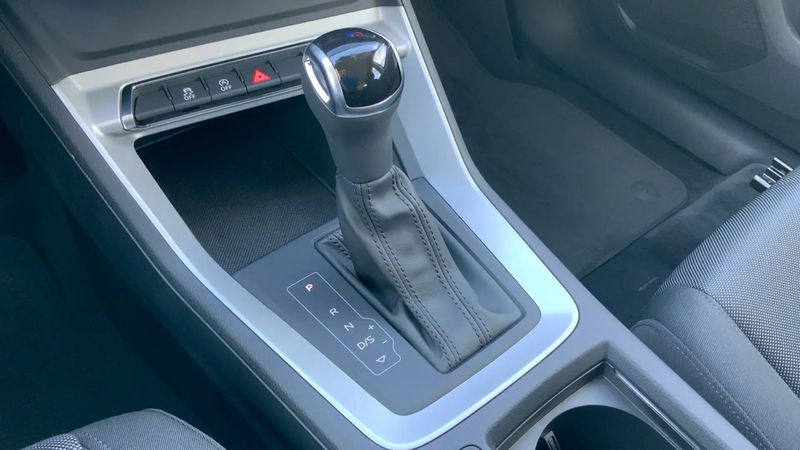 Audi Q3 • 2020 • 51,510 km 10