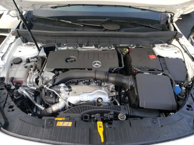 Mercedes-Benz 200 - 300 • 2010 • 35,777 km 6