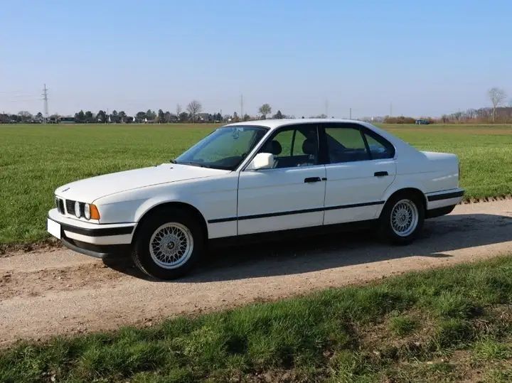 BMW 5 Series • 1988 • 111,425 km 14
