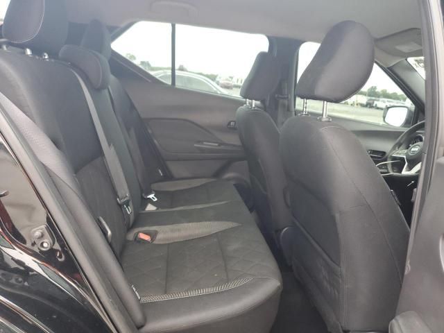 Nissan Kicks • 2020 • 10,000 mi 9