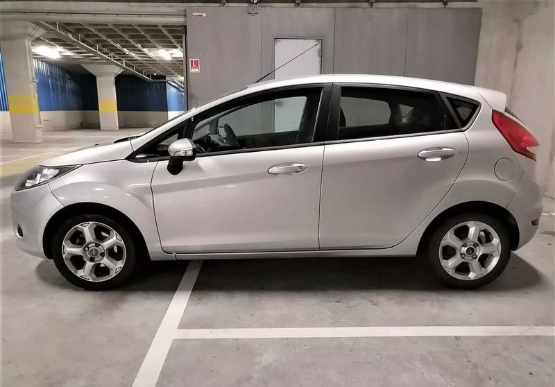 Ford Fiesta • 2010 • 98,000 km 2