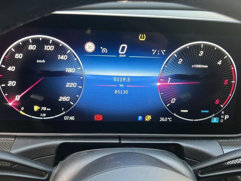 Mercedes-Benz C-Class • 2023 • 85,051 km 12