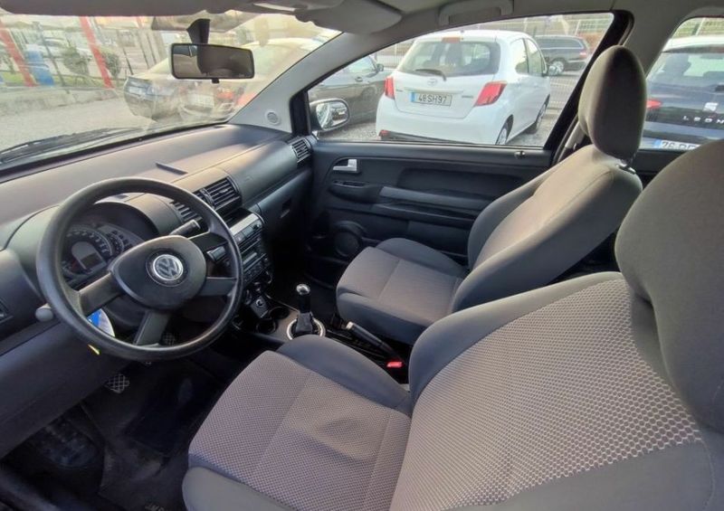 Volkswagen Fox • 2005 • 115,499 km 2