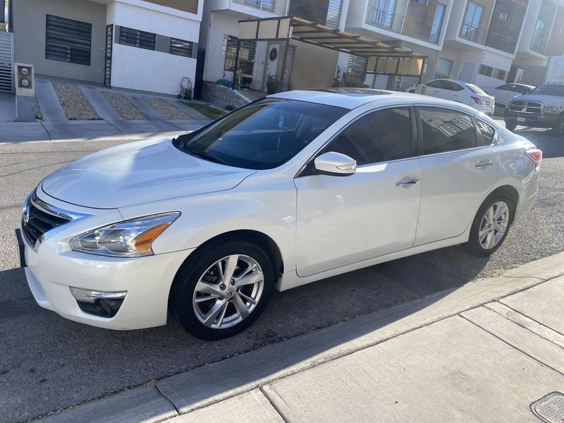 Nissan Altima • 2014 • 140,000 km 6