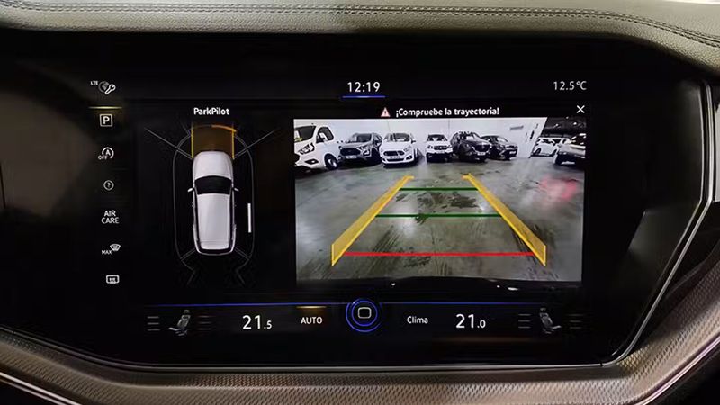 Volkswagen Touareg • 2019 • 94,801 km 13