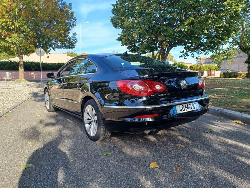 Volkswagen Passat • 2012 • 32,000 km 10