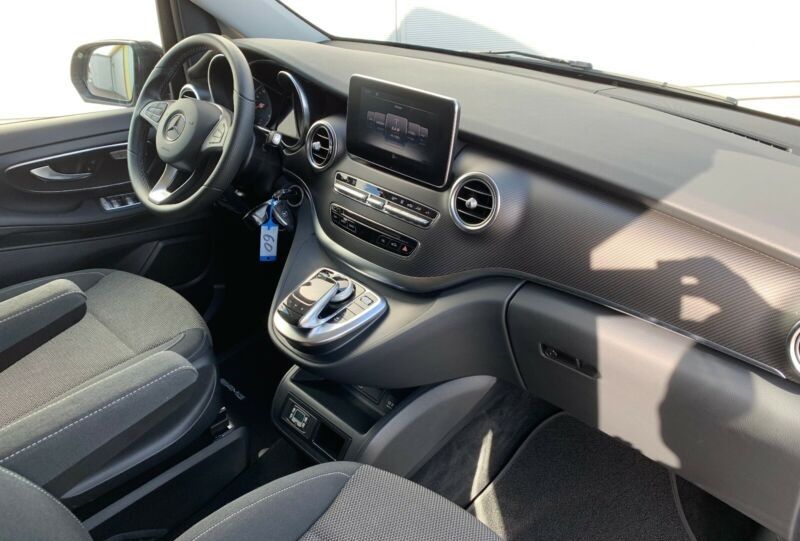 Mercedes-Benz 210 Van • 2018 • 78,000 km 7