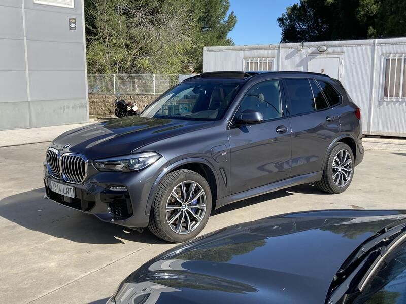 BMW X5 • 2021 • 68,878 km 1
