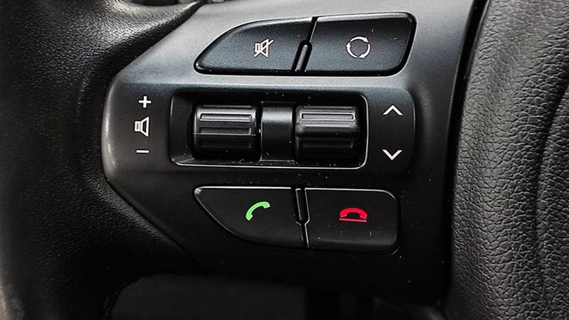 Kia Sorento • 2017 • 121,000 km 13