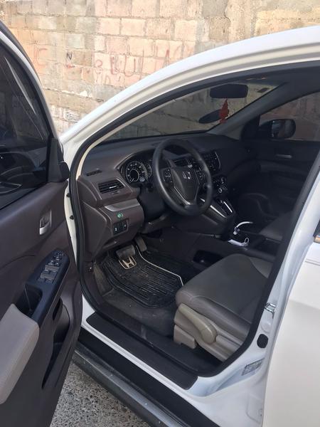 Honda CR-V • 2014 • 96,000 km 8