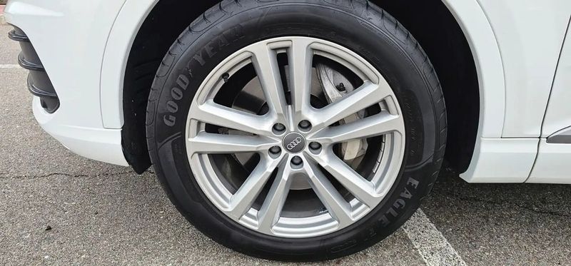 Audi Q7 • 2016 • 64,900 km 7