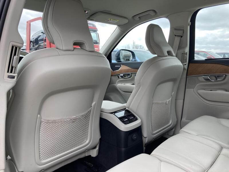 Volvo XC90 • 2022 • 82,563 km 21