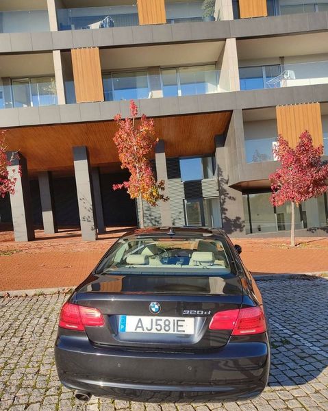 BMW 3 Series • 2011 • 153,000 km 4