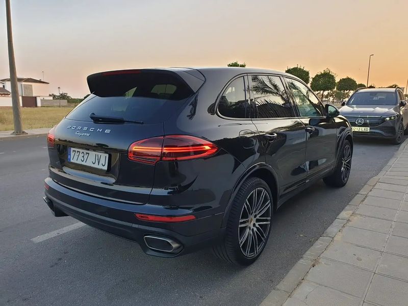Porsche Cayenne • 2017 • 160,000 km 2